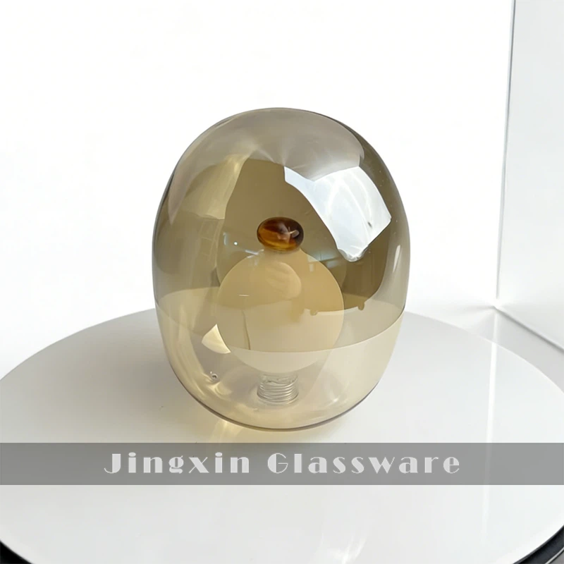 Amber Glass Shade Table Lamp factory
